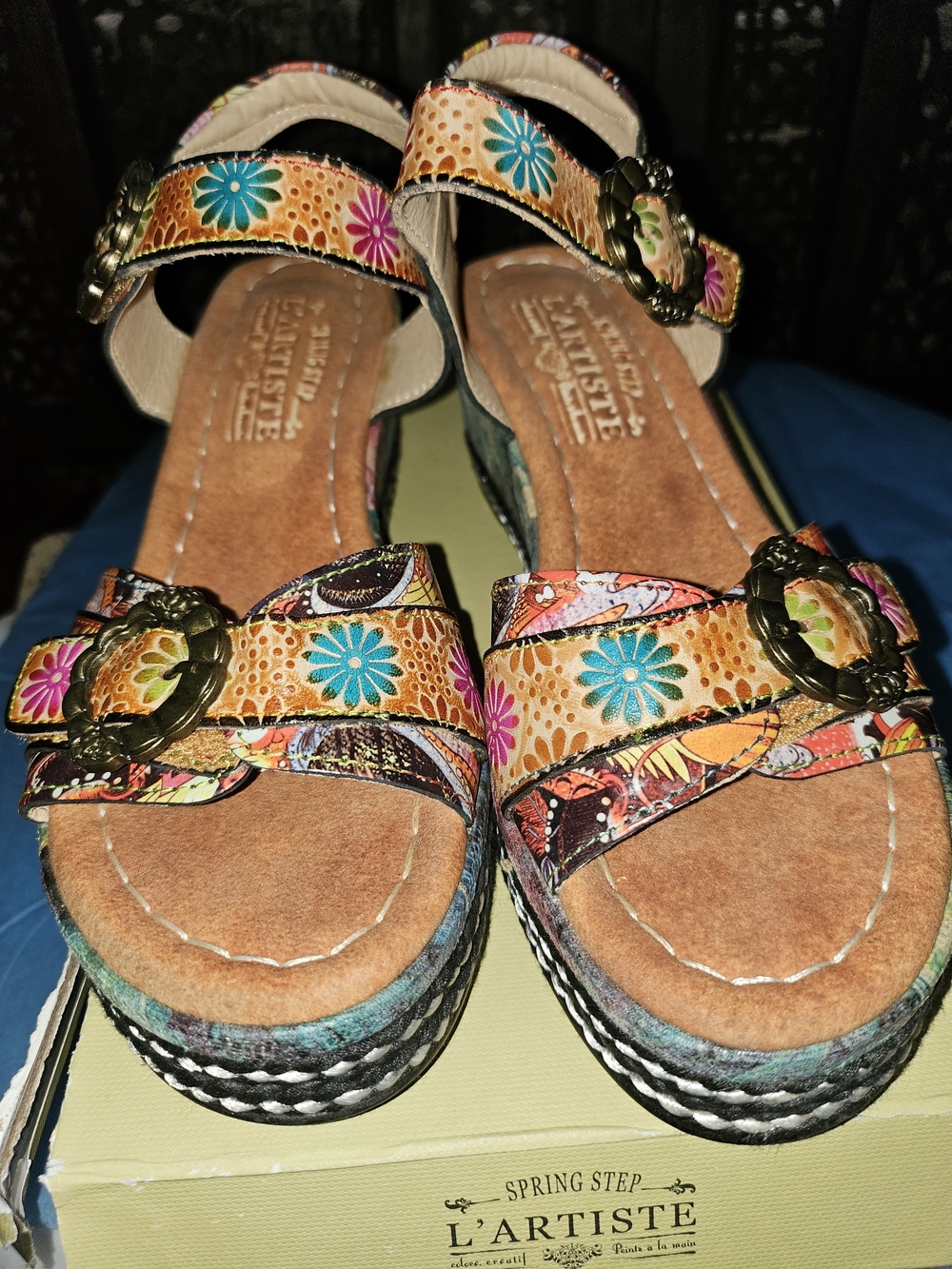 L'ATISTE Tan Floral Multi-Color Buckle Sandals